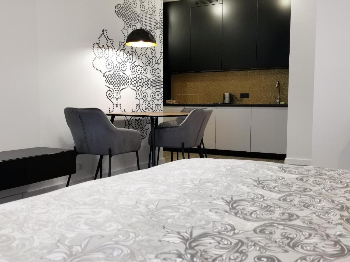 Come&Stay Apartments Wola Warsaw Luaran gambar